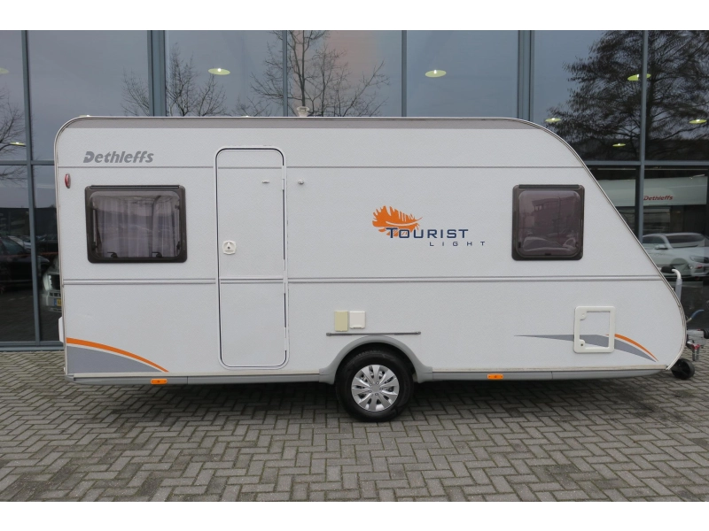 Dethleffs Tourist Light 450 DB VOORTENT+FIETSENDRAGER  foto: 2