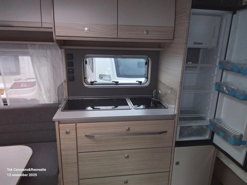 Fendt Bianco Selection 465 SFB model 2026 frans bed 