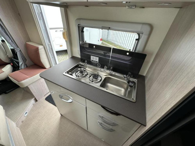 Bürstner Nexxo Van T 690 G LENGTE BEDDEN + 3.650 KG. foto: 8
