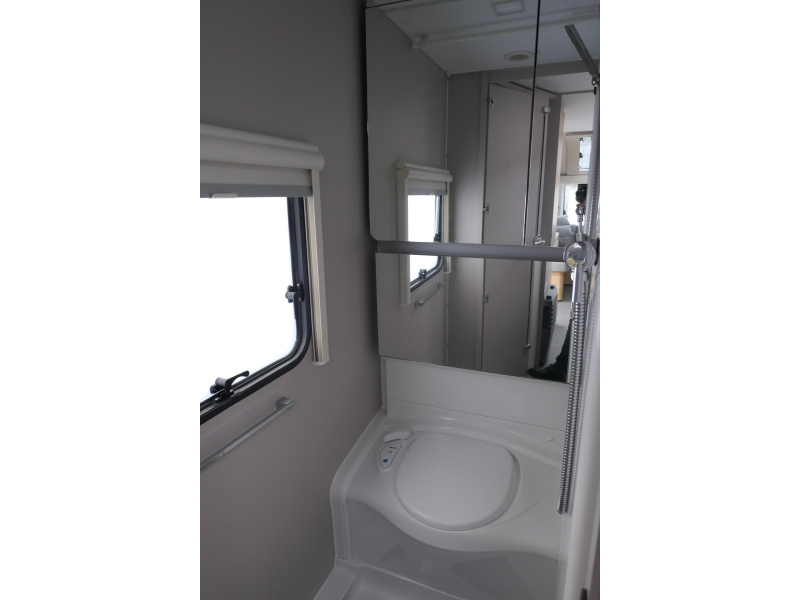Adria Adora 522 UP Mover, Airco,deeltent  foto: 11