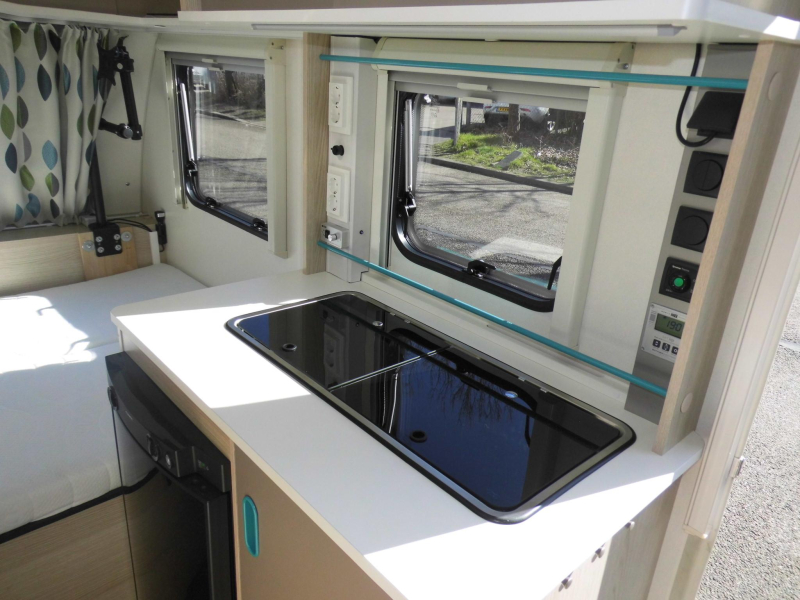 Adria Aviva 360 DD Mover, luifel! 