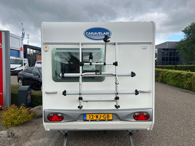 Caravelair Antares Luxe 390 Freeline | Fietsenrek | Dinette | Vastbed | Kachel | Koelkast | foto: 5
