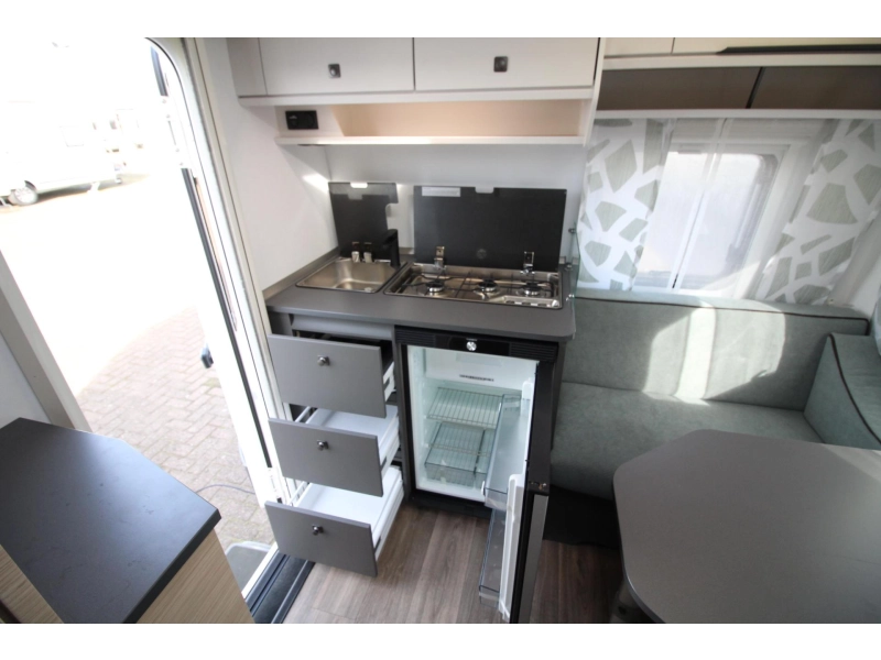 Fendt Apero Activ 390 FH Frans bed & eindkeuken!  foto: 13