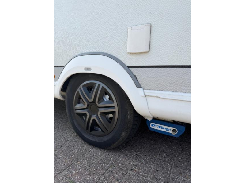 Hobby Excellent 495 UFE Incl. Mover Luifel  foto: 10