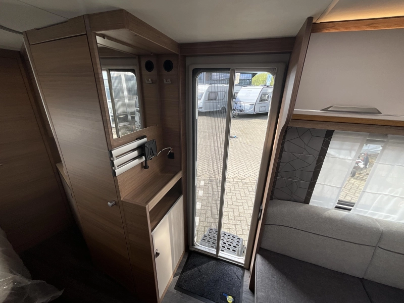 Knaus Sport E-Power Selection 450 FU LUIFEL-VLOERVERW-MOVER  foto: 3