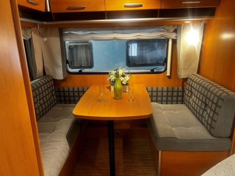 Eriba Living Pulse 440 mover, luifel 