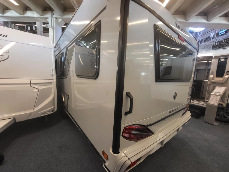 Knaus Sudwind Black Selection 460 EU mooi compleet af fabriek  foto: 9
