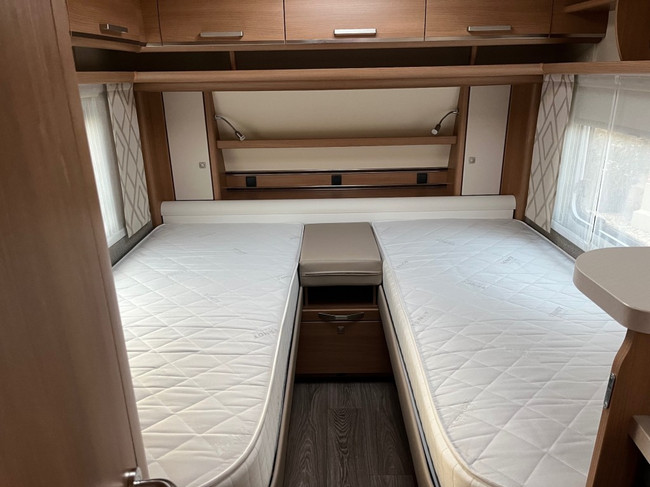 Fendt 465 Saphir Tg Enkele bedden, Mover, Airco Topstaat! 2021 foto: 3