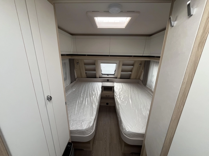 Hobby De Luxe 540 UL 1800kg-bedvebred-reswiel  foto: 7