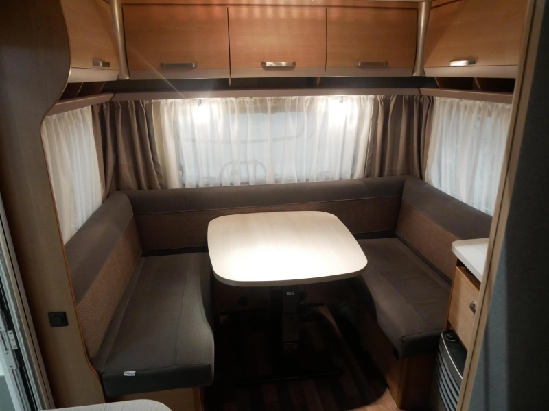Knaus Sport 460 EU Mover levelsysteem luifel 