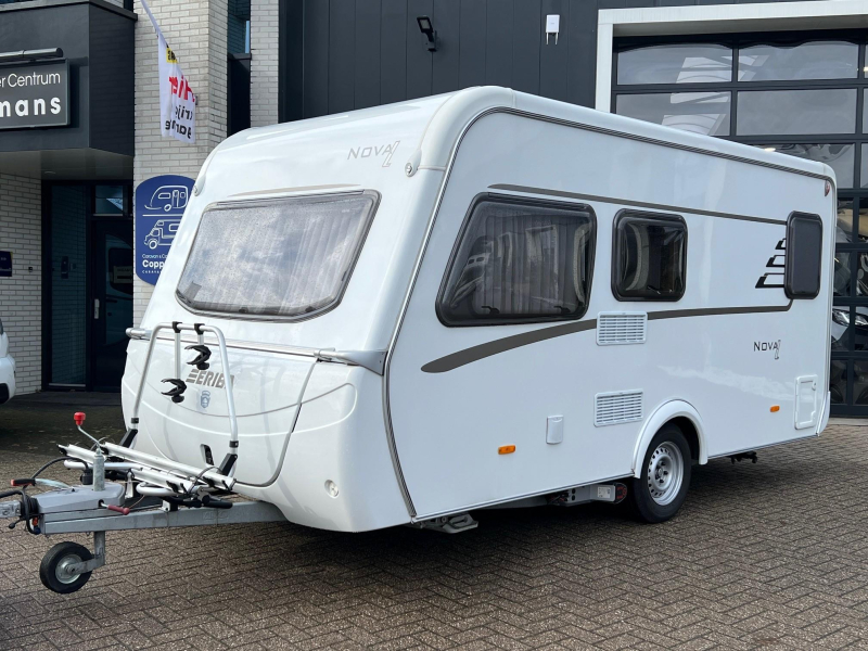 Eriba Nova Light 465 fransbed mover, luifel  foto: 5