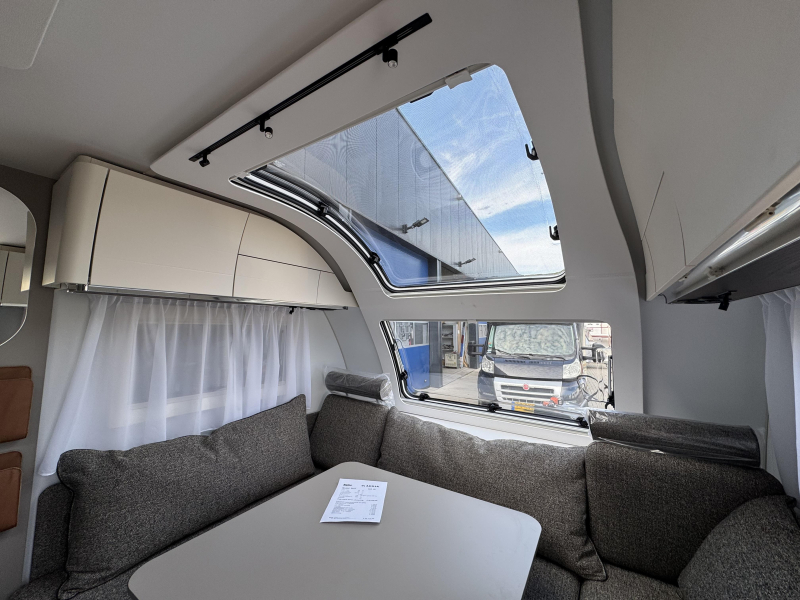 Adria Alpina 583 UL 