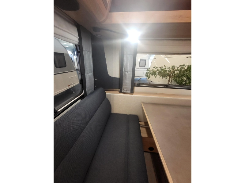Knaus Sudwind Black Selection 460 EU mooi compleet af fabriek  foto: 13