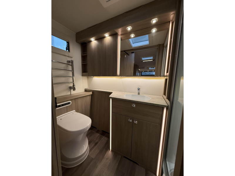 Kabe Royal 780 TDL Front Kitchen - Compleet  foto: 11