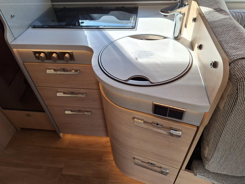 Hymer BMC-T WhiteLine 600 LEVEL-AIRCO-ZON-1E EIGE  foto: 9