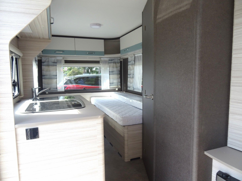 Dethleffs C'Joy 460 LE zeer nette caravan  foto: 7