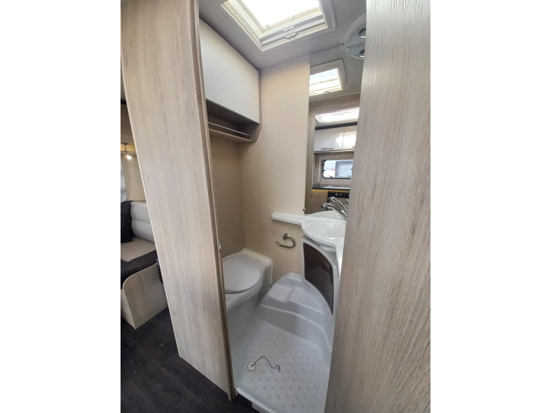 Caravelair Antares Style 450 mover-voortent-luifel  foto: 13