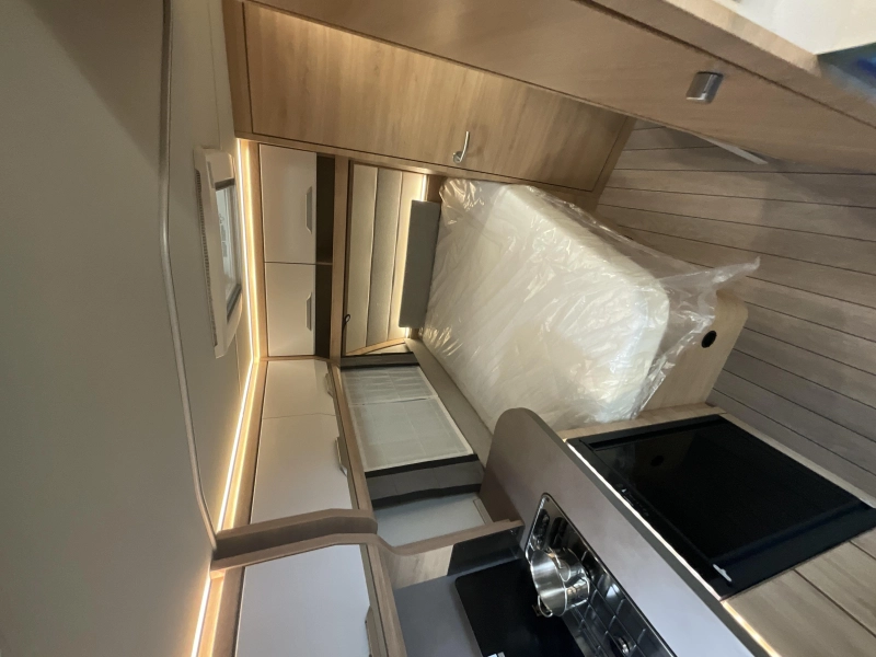Knaus Sudwind Black Selection 450 FU VLOERVERW-MOVER  foto: 13