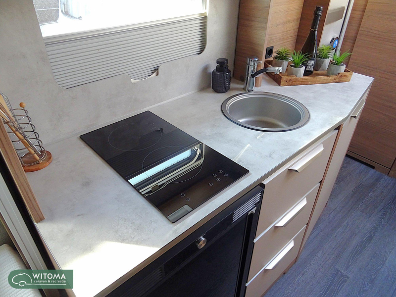 Knaus Sport E-Power Selection 420 QD Met airco en voortent  foto: 5