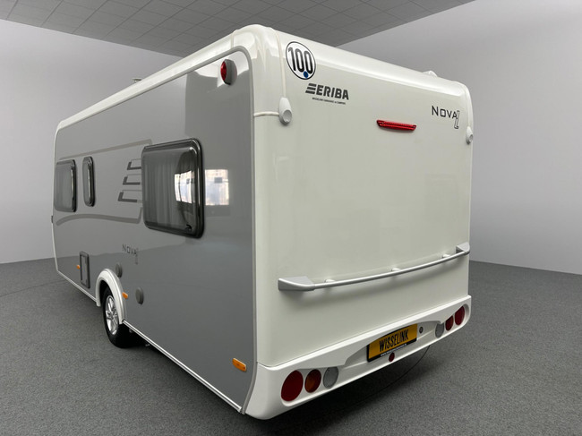 Eriba Nova Light 442 Crystal Silver foto: 2