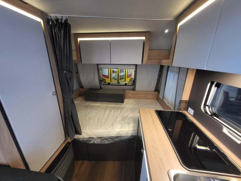 Knaus Sport 400 QD super compleet af fabriek  foto: 13