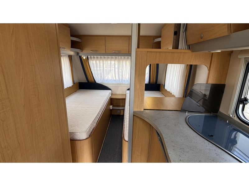 Knaus Sudwind 500 EU enkele bedden rondzit 
