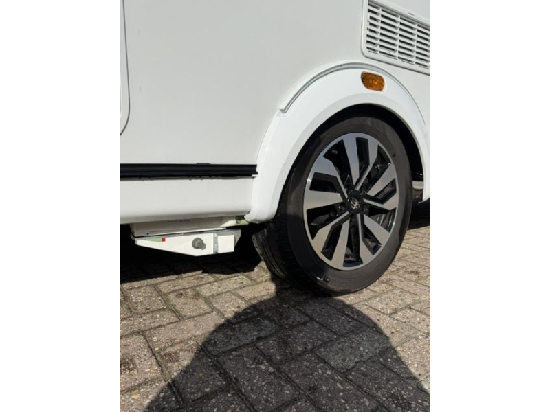Knaus Sudwind 60 Years 500 EU Mover en Fietsendrager  foto: 10