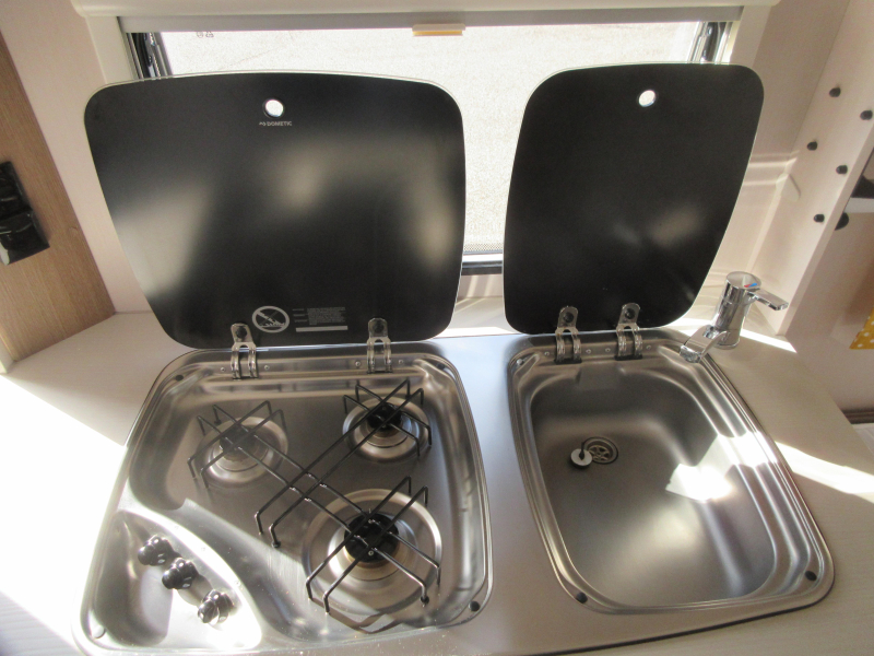 Dethleffs C'Joy Active 460 LE MET MOVER EN VOORTENT  foto: 9