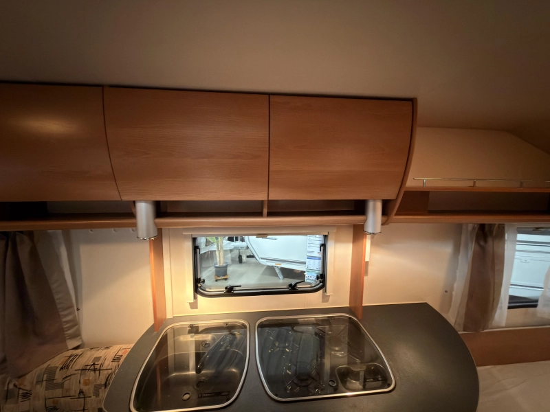 Kip Sky line Special 47 TDB +voortent+mover+luifel  foto: 8
