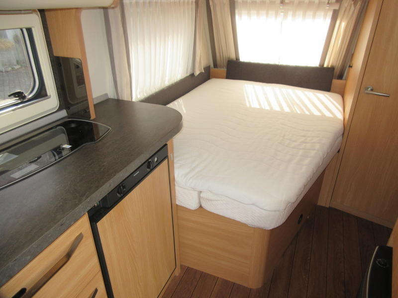 Knaus Sudwind Silver Selection 450 FU MET MULTINOVA VOORTENT 