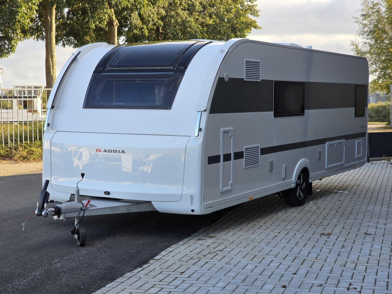 Adria Alpina 663 HT  foto: 4