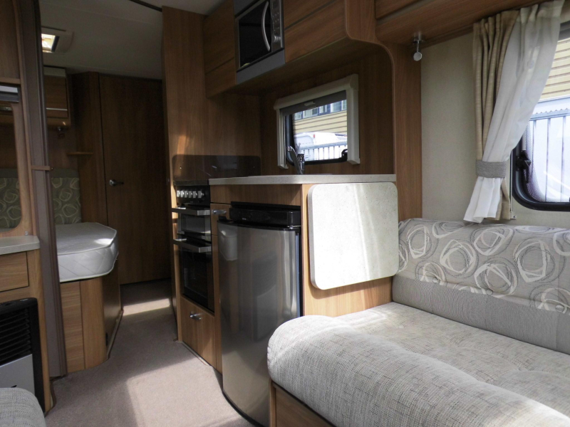 Sprite Cruzer 495 SR Mover en cassetteluifel!  foto: 9