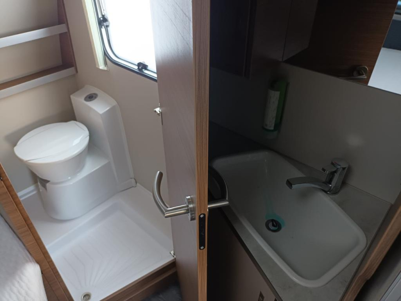 Knaus Sport 450 FU  foto: 8