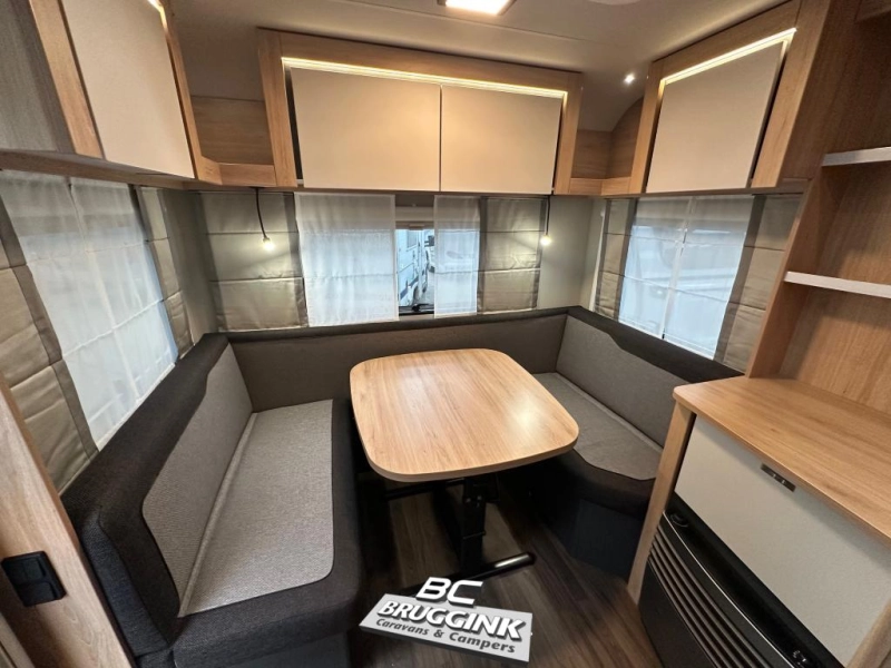 Knaus Sport 460 EU ENKEL BED VLOERVERWARMING 