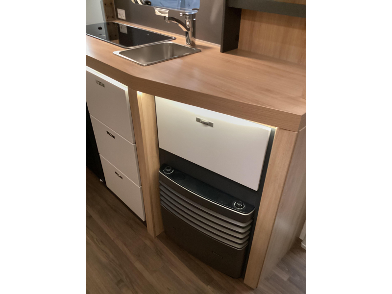 Knaus Sport 420 QD dwarsbed  foto: 10