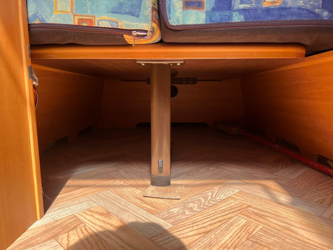 LMC 450 | Fietsenrek | Half Automatische Mover | Dinette | Voortent | Kachel foto: 21