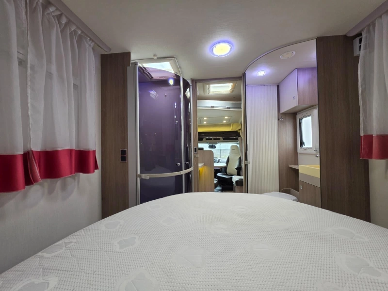 Challenger 288 EB Queensbed/Hefbed/155 pk  foto: 8