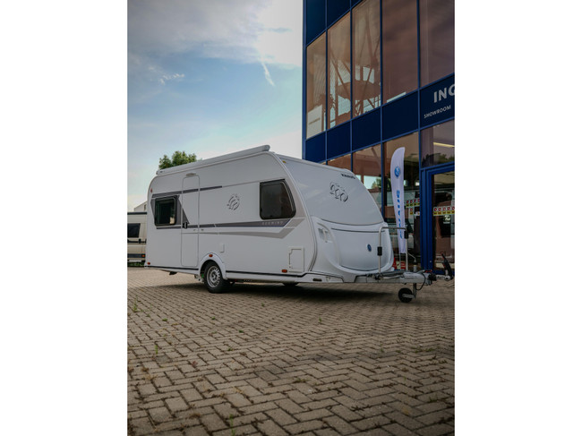 Knaus Sudwind 450 450 FU FRANSBED RONDZIT VOORTENT