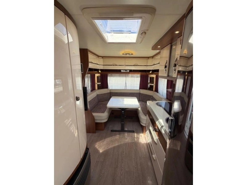 Hobby Excellent 495 UFE Incl. Mover Luifel  foto: 20