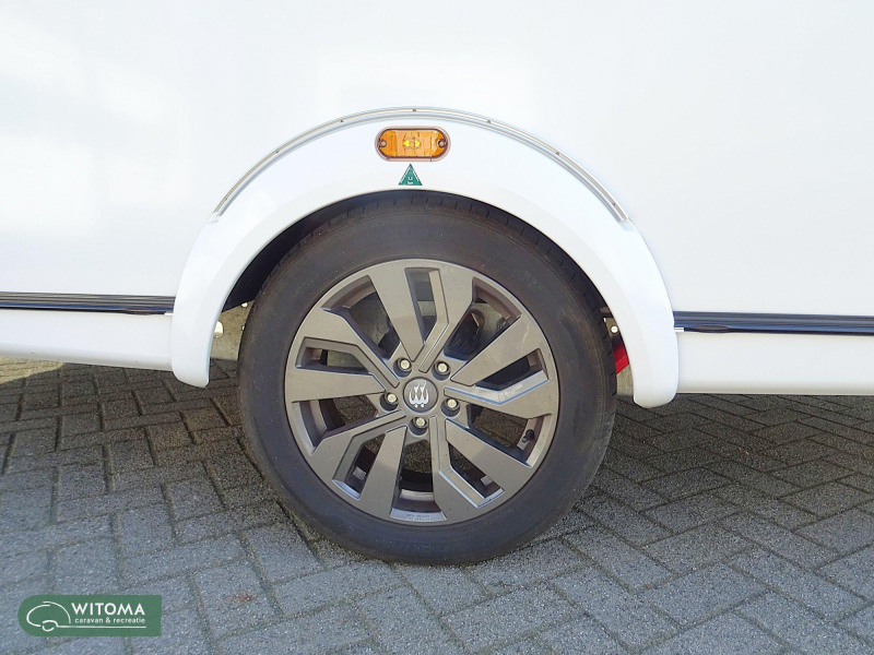 Knaus Sport E-Power Selection 420 QD Met airco en voortent  foto: 20