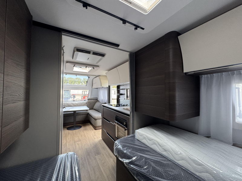 Adria Alpina 583 UL  foto: 7