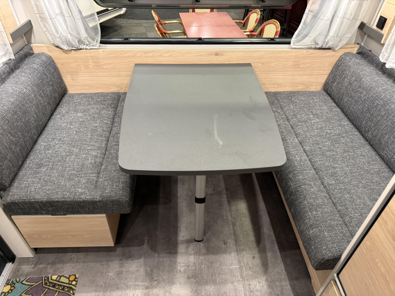 Dethleffs Camper 460 EL 2 BEDDEN ZIT EX VERHUUR  foto: 5