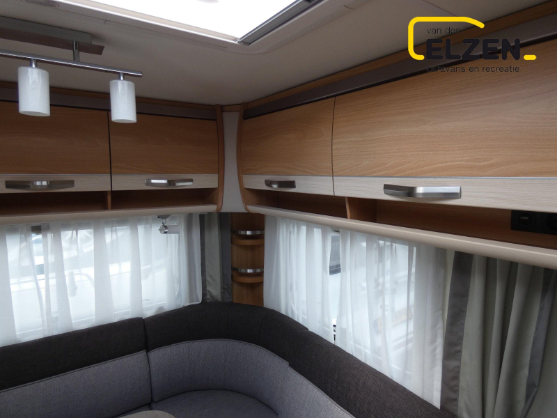 Knaus Sudwind Silver Selection 500 FU mover, luifel/ tent Unico  foto: 9