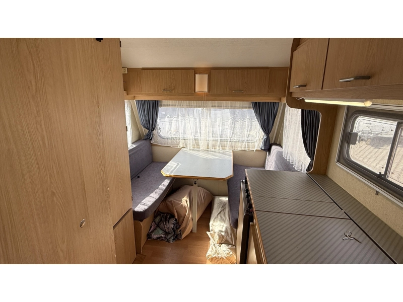 Home-Car Confort 42 2x zitgroep toiletruimte  foto: 9