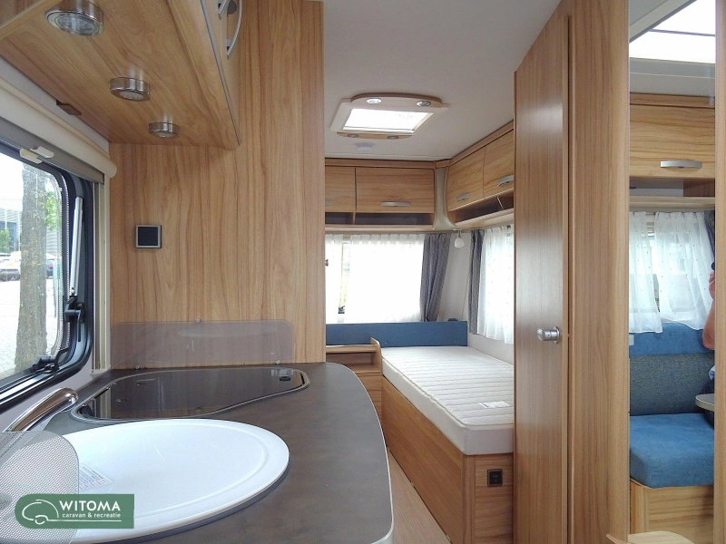 Eriba Nova Light 470 super compleet uitgevoerd 