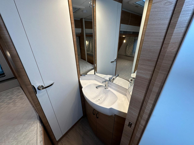 Hobby De Luxe 400 SFe foto: 18