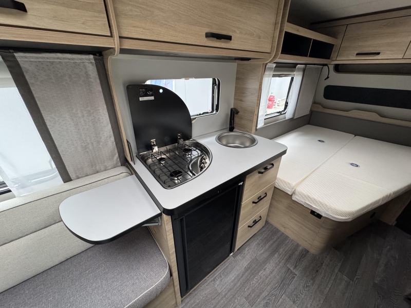 Weinsberg CaraOne Edition HOT 450 FU incl Mover en deel tent 