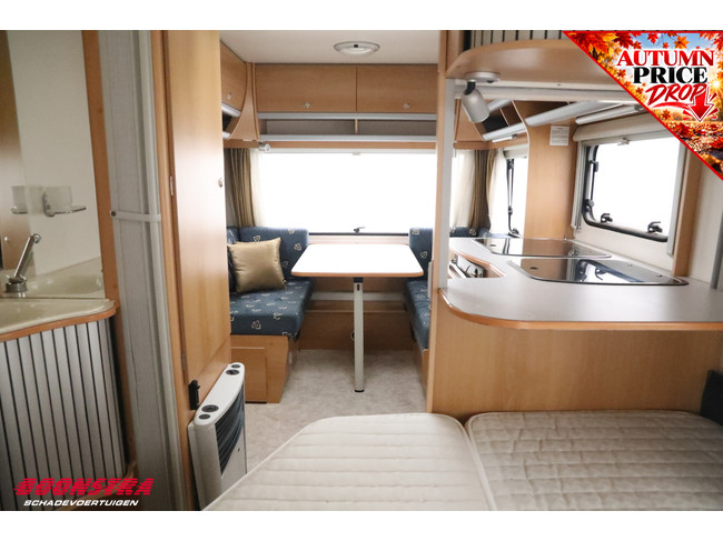 Kip Navigator 44 TDB Mover Radio Middenkeuken Lengtebed Kachel foto: 21