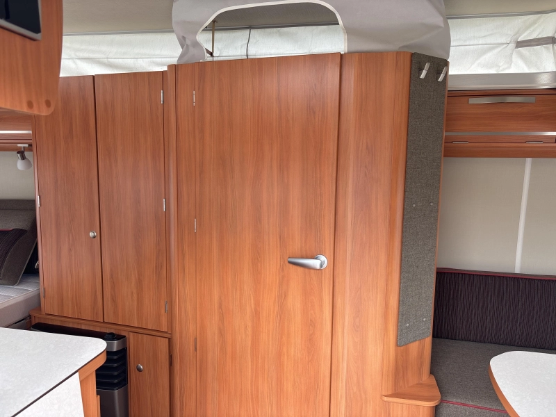 Eriba Touring Troll GT 530 Mover/Thule luifel  foto: 6