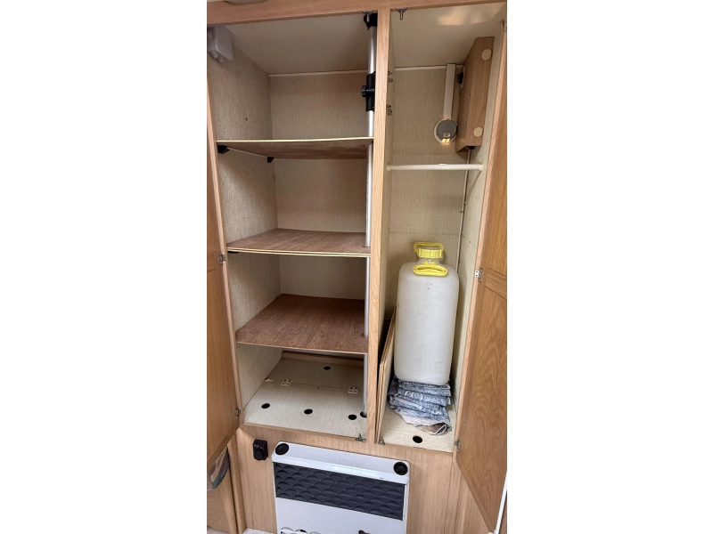 Chateau Cantara 938 T eindkeuken, 2x zitgroep  foto: 9